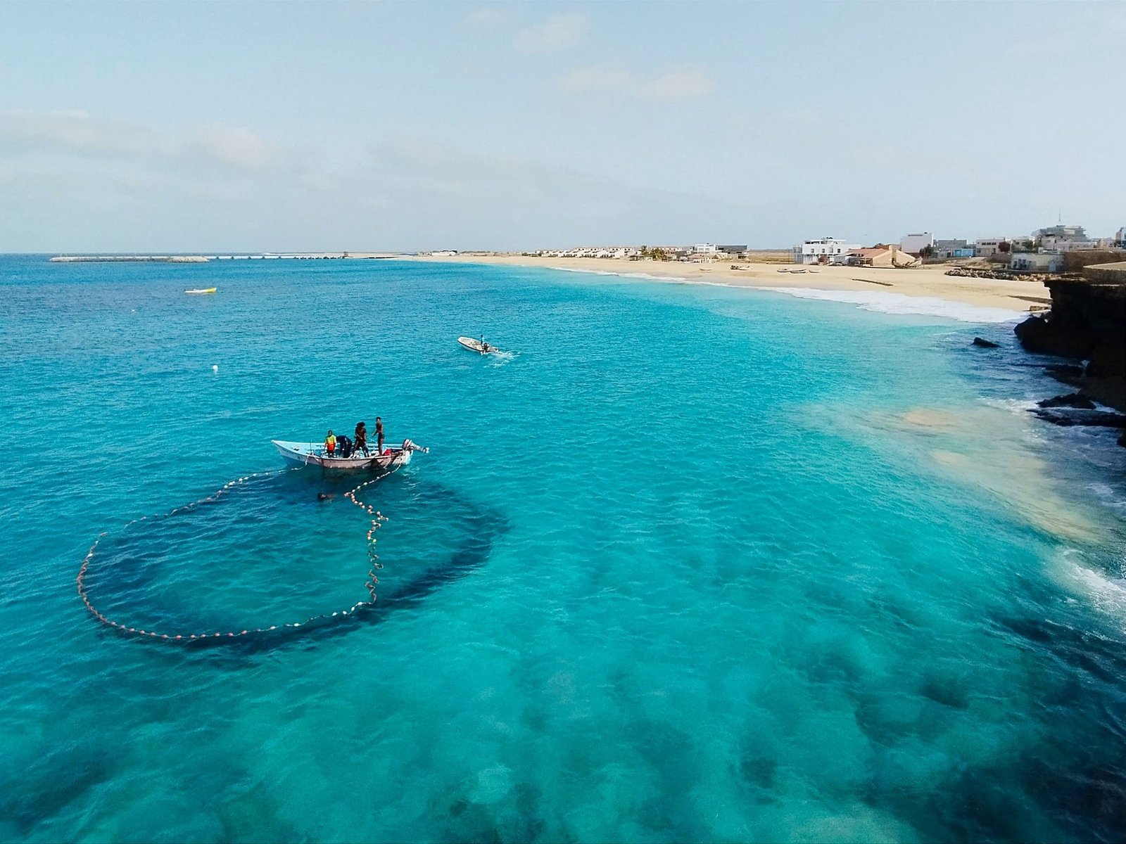 Local fisheries knowledge and official landing data point to decades of fish decline in West Africa